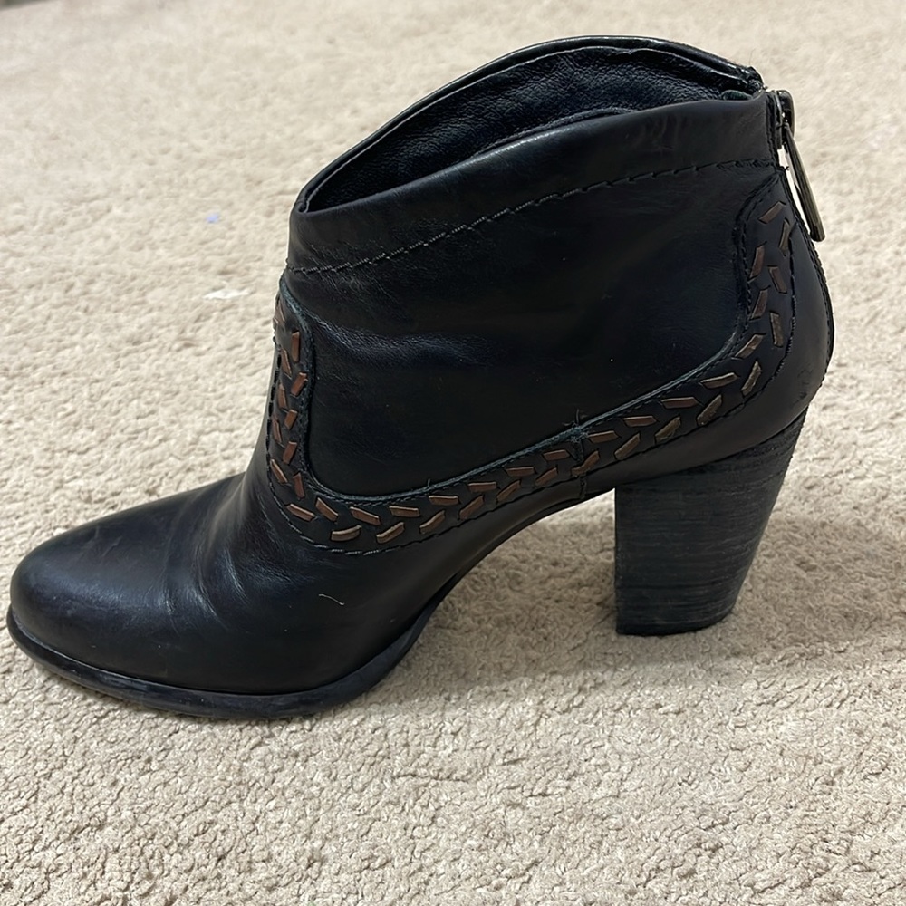 UGG Charlotte Bootie - 7